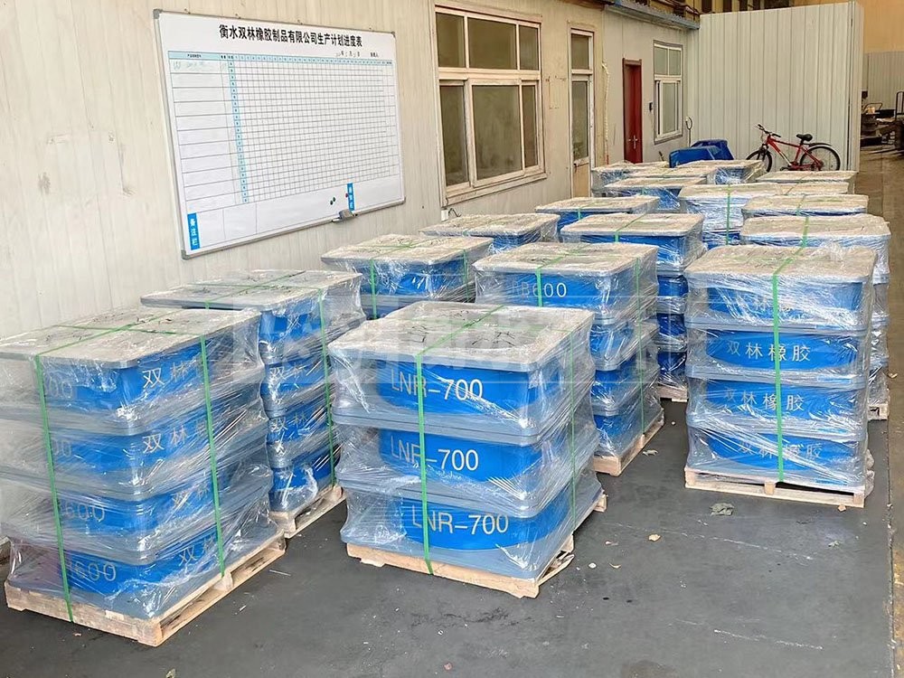 建筑隔震支座厂商厂家 LNR1200天然橡胶隔震支座厂家电话 LRB400成品铅芯橡胶隔震支座厂家