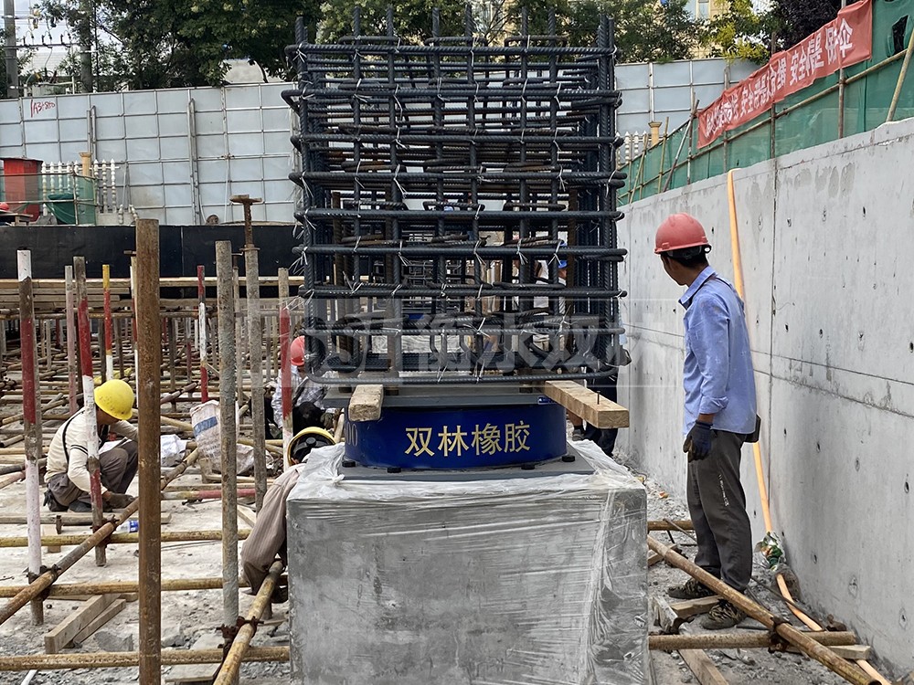 LNR1400天然隔震支座厂家